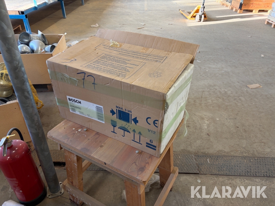 Inbyggd utdragbar köksfläkt Bosch DHI625HSD