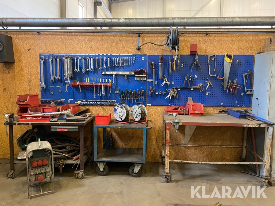 Verktygstavlor och vagnar