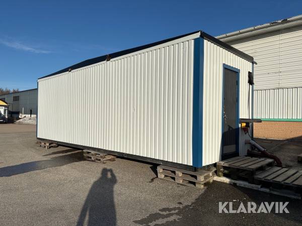 Manskapsbod med toalett