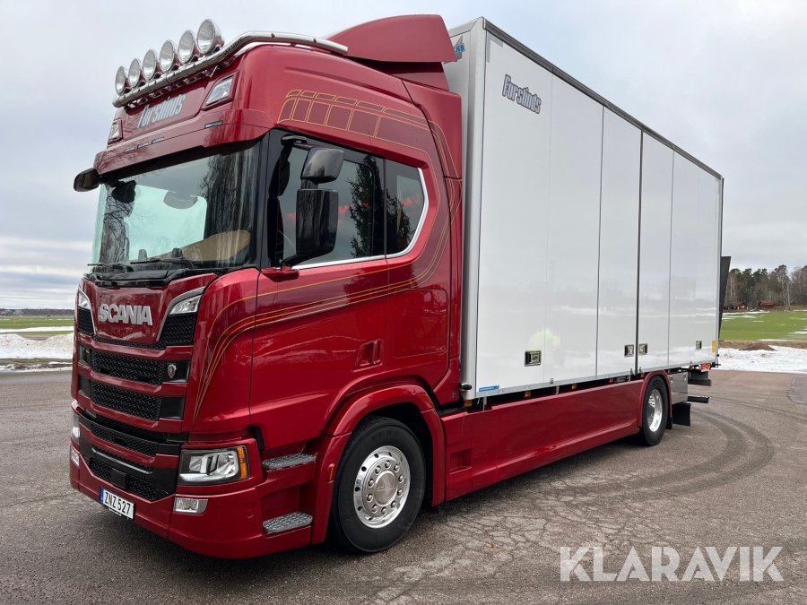 Skåpbil Scania R370