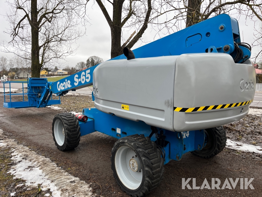 Bomlift Genie S-65