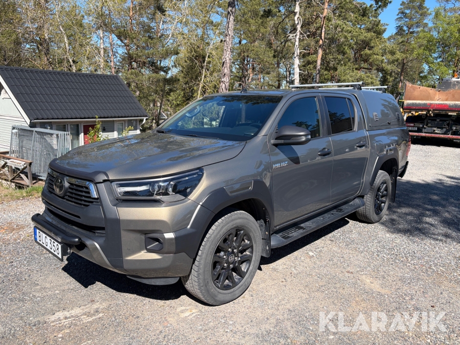 Pickup Toyota Hilux Dubbelhytt 2.8 AWD