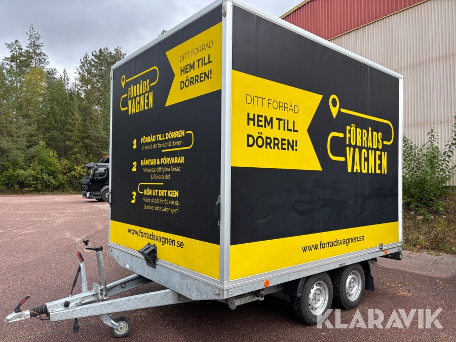 Personbilssläp Westbay Agados