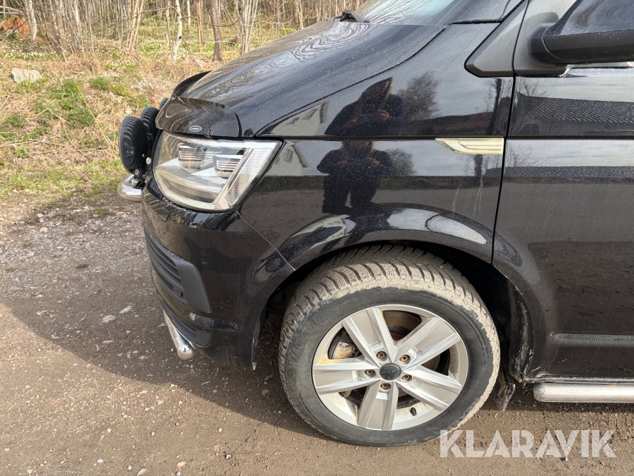 Skåpbil Volkswagen Transporter Kombi T32 2.0 4Motion 204hk