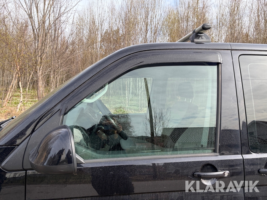 Skåpbil Volkswagen Transporter Kombi T32 2.0 4Motion 204hk