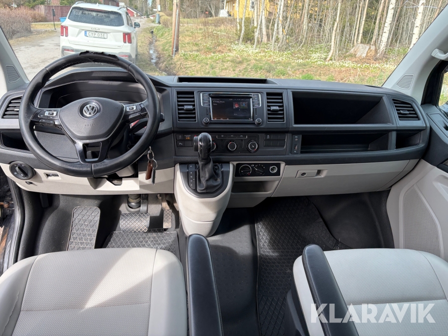 Skåpbil Volkswagen Transporter Kombi T32 2.0 4Motion 204hk