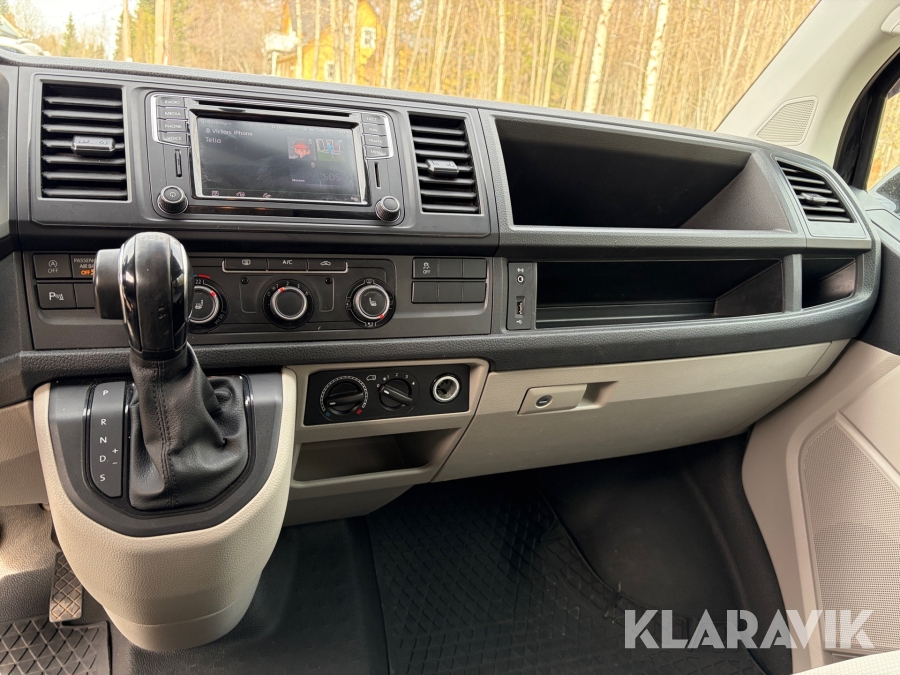 Skåpbil Volkswagen Transporter Kombi T32 2.0 4Motion 204hk