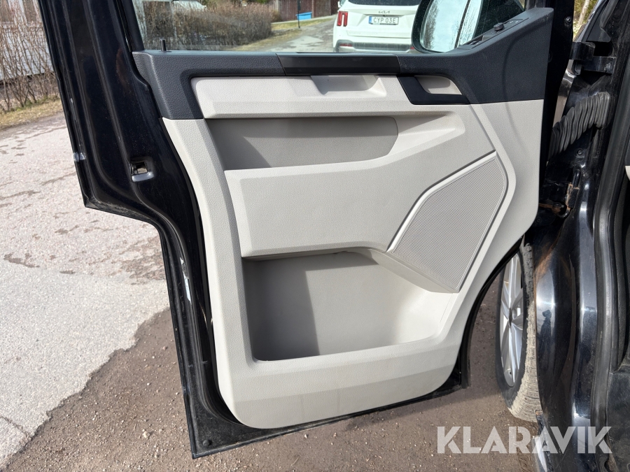 Skåpbil Volkswagen Transporter Kombi T32 2.0 4Motion 204hk