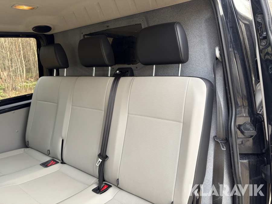 Skåpbil Volkswagen Transporter Kombi T32 2.0 4Motion 204hk