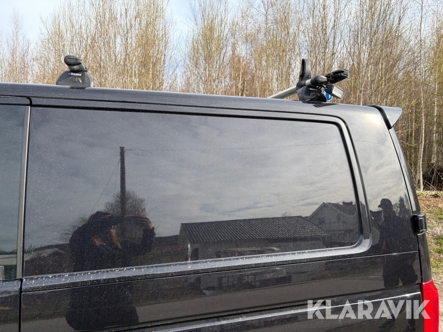 Skåpbil Volkswagen Transporter Kombi T32 2.0 4Motion 204hk