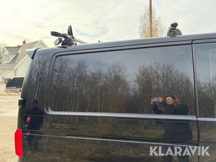 Skåpbil Volkswagen Transporter Kombi T32 2.0 4Motion 204hk