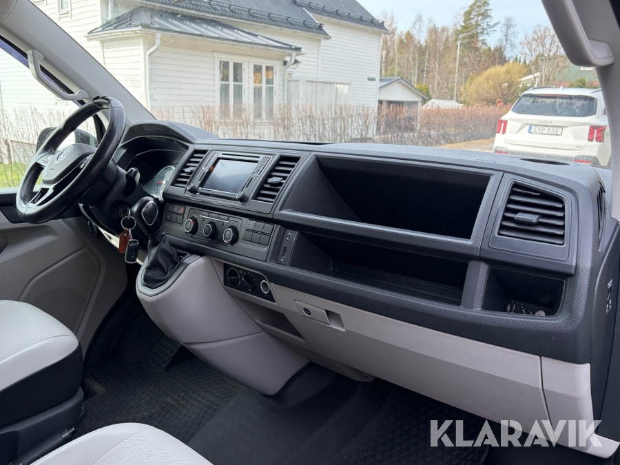 Skåpbil Volkswagen Transporter Kombi T32 2.0 4Motion 204hk