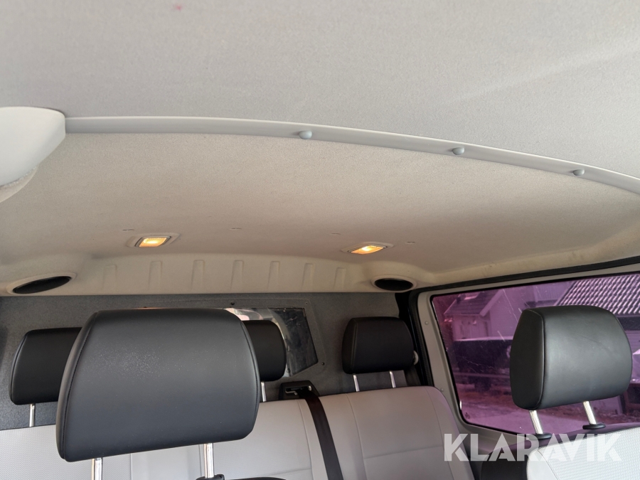 Skåpbil Volkswagen Transporter Kombi T32 2.0 4Motion 204hk