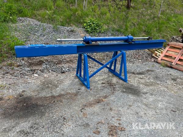 Vedklyvsbalk med hydraulcylinder