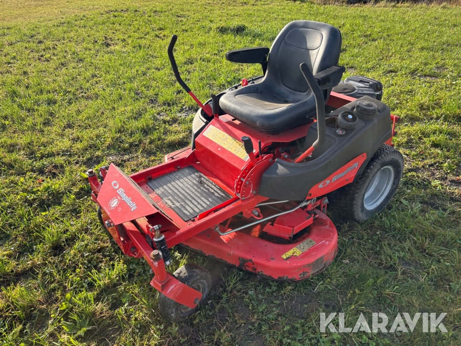 Gräsklippare Simplicity ZT med spakstyrning