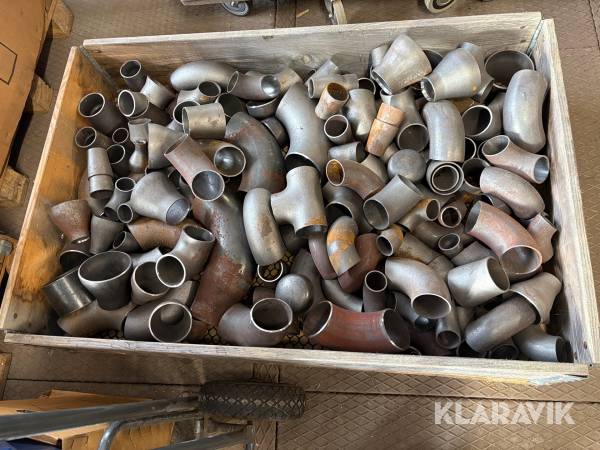 Svetsstålrördelar 114-22 mm parti