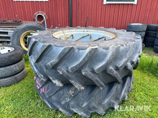 Dubbelmontage Dunlop 20.8R38 2st