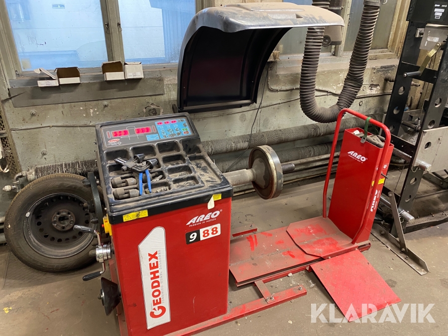 Balanseringsmaskin Aero GEODHeX 988 till lastbilshjul
