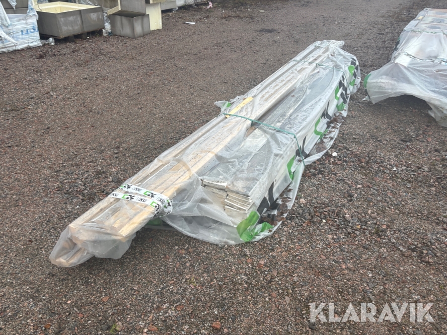 Virkespaket, 45x45,22x145 råplan 45x45 och ytterpanel