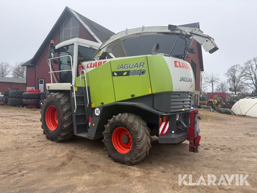 Exakthack Claas Jaguar 830 Speedstar med PU 300 HD och majsbord RU 450 xtra