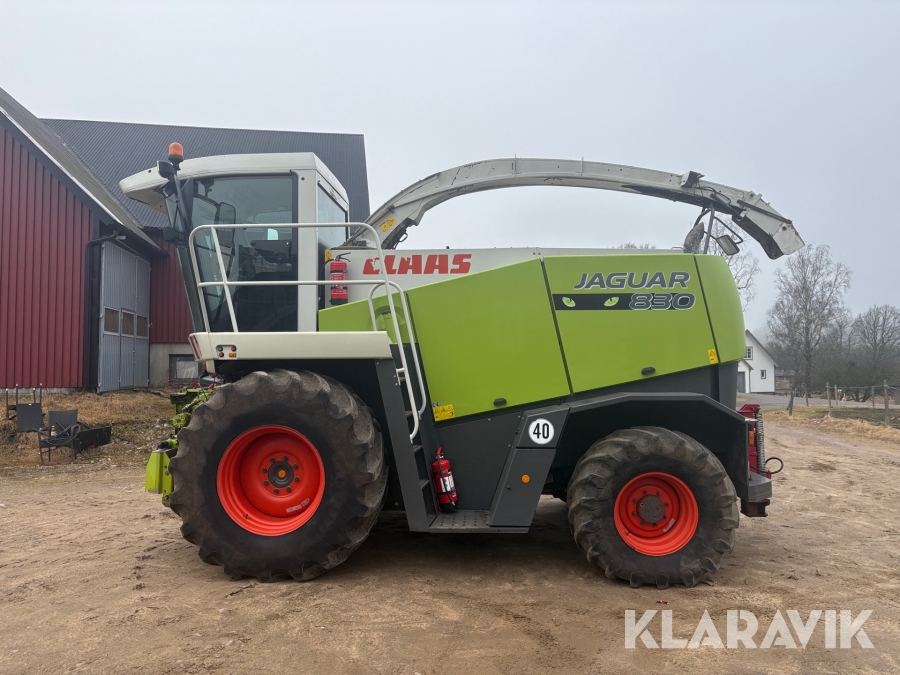 Exakthack Claas Jaguar 830 Speedstar med PU 300 HD och majsbord RU 450 xtra