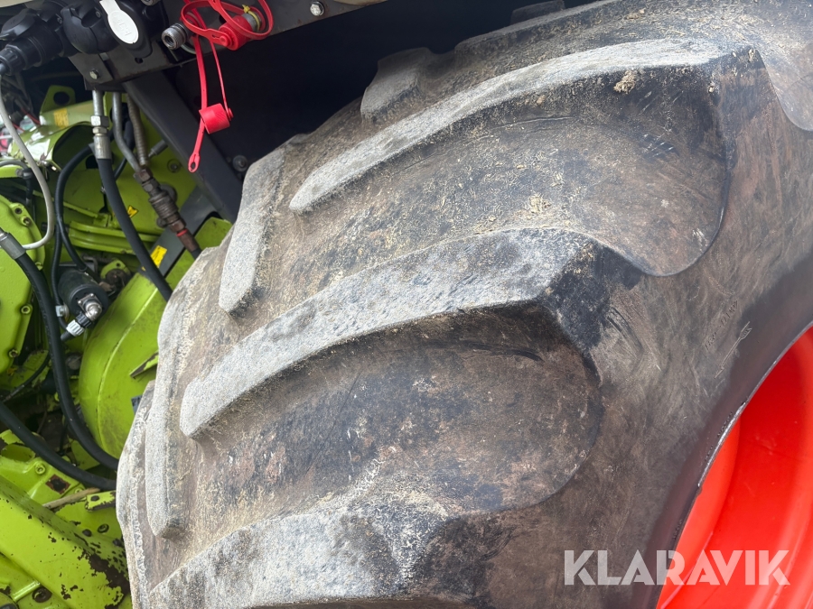 Exakthack Claas Jaguar 830 Speedstar med PU 300 HD och majsbord RU 450 xtra