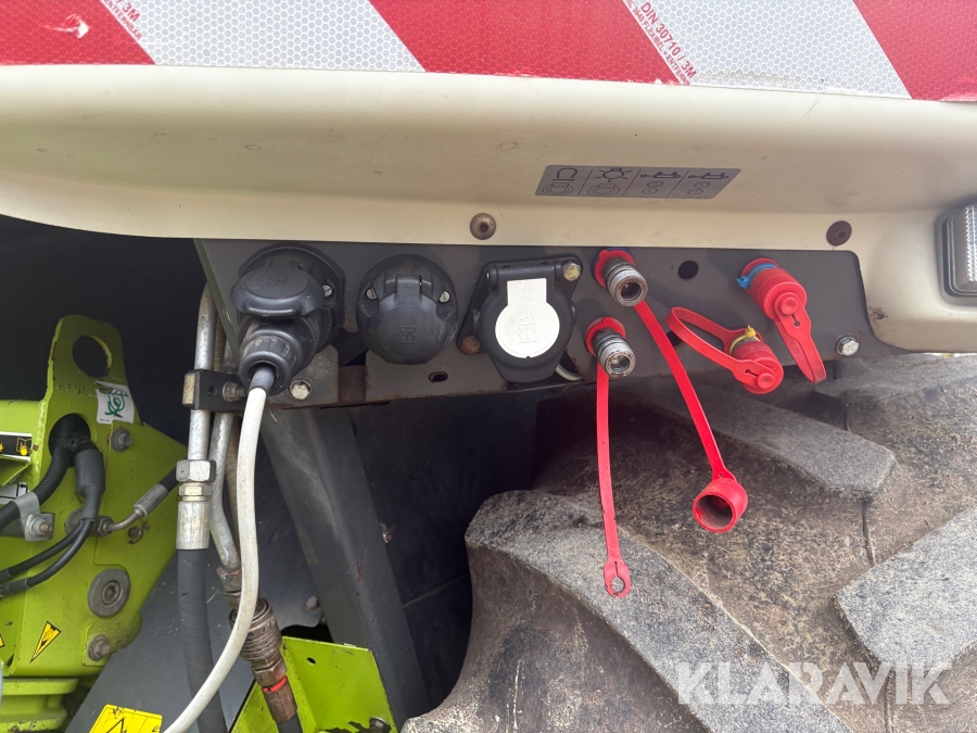 Exakthack Claas Jaguar 830 Speedstar med PU 300 HD och majsbord RU 450 xtra