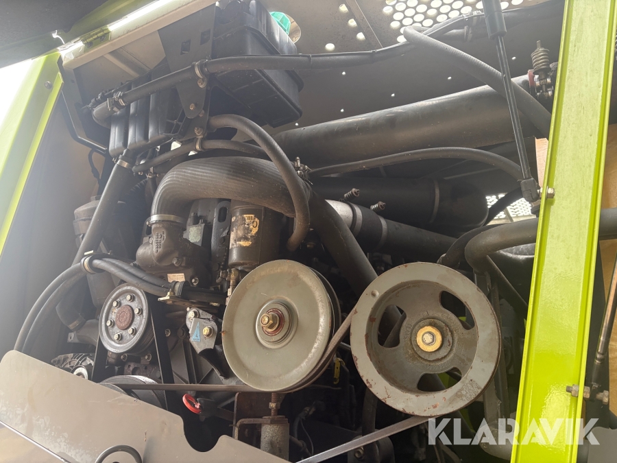 Exakthack Claas Jaguar 830 Speedstar med PU 300 HD och majsbord RU 450 xtra