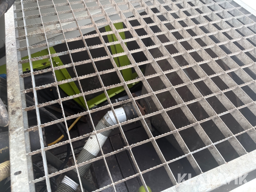 Exakthack Claas Jaguar 830 Speedstar med PU 300 HD och majsbord RU 450 xtra