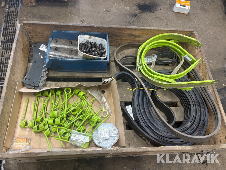 Exakthack Claas Jaguar 830 Speedstar med PU 300 HD och majsbord RU 450 xtra