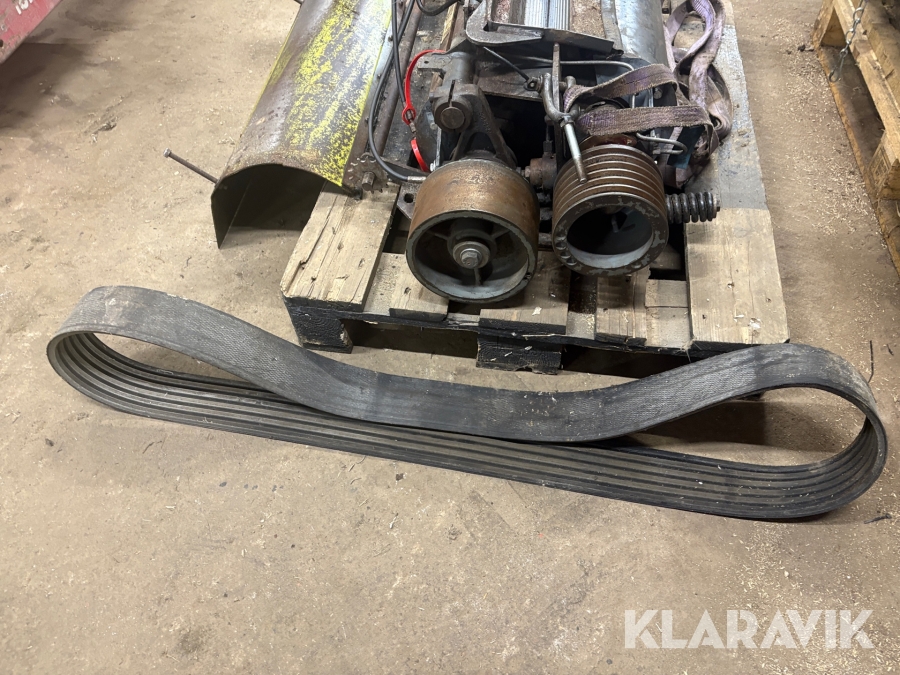 Exakthack Claas Jaguar 830 Speedstar med PU 300 HD och majsbord RU 450 xtra