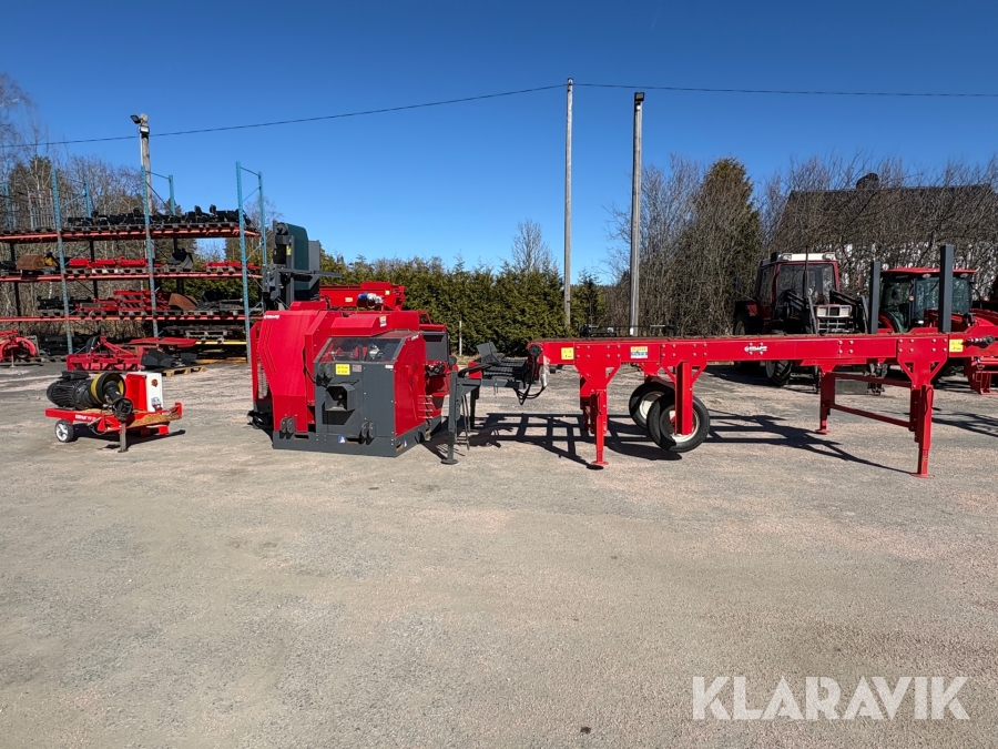 Vedmaskin Collino Adelux 800 med stockbord och aggregat