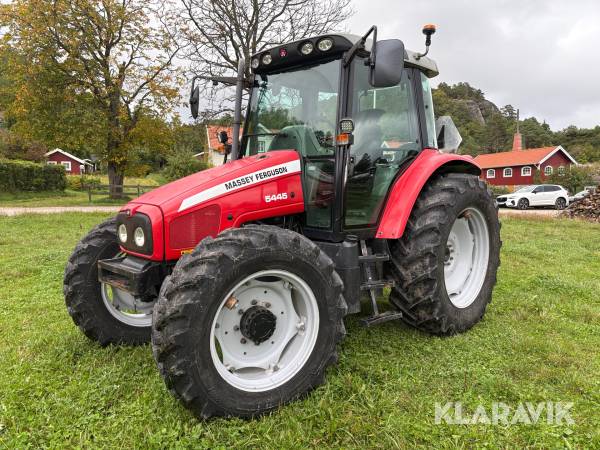 Traktor Massey Ferguson 5445 Vändbarstol & underskyddsplåtar