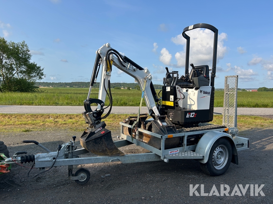 Minigrävare Bobcat E10Z med släp och 4 st verktyg