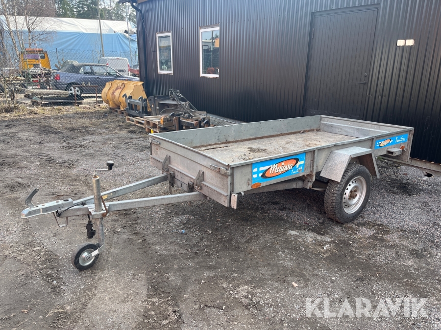 Personbilssläp Majava Trailers