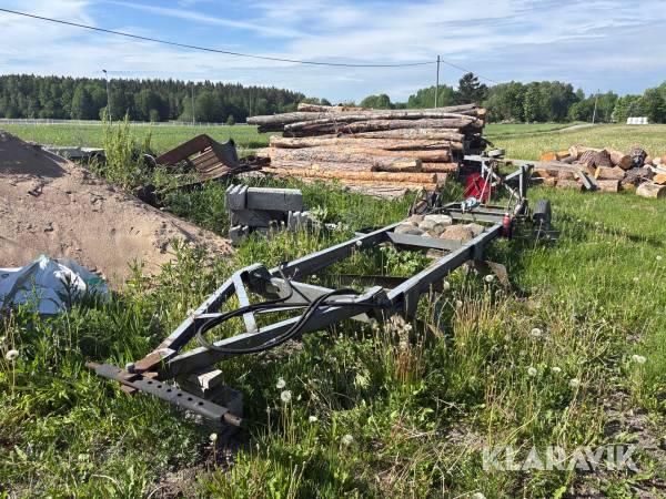 Vägsladd Helgsten's B4 delburen