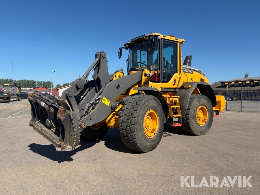 Hjullastare Volvo L90H med skevfäste