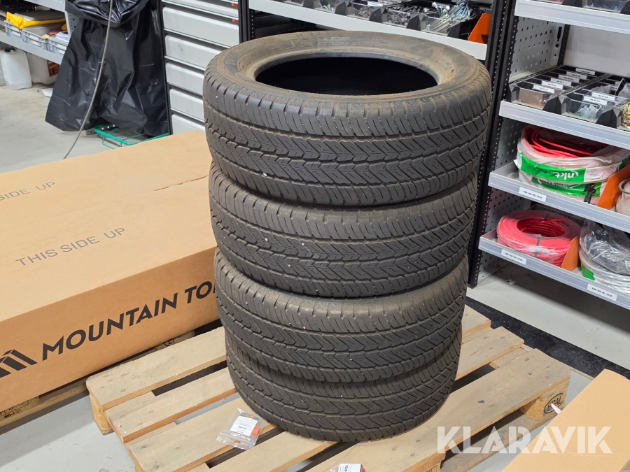 Däck Dunlop 225/55R17C 4st