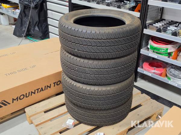 Däck Dunlop 225/55R17C 4st