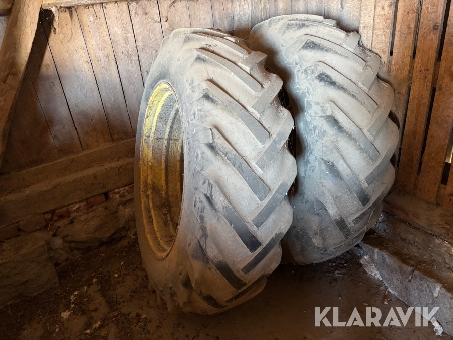 Dubbelmontage Goodyear Traction Sure Grip 16.9/14-34