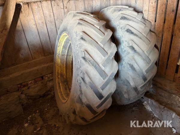 Dubbelmontage Goodyear Traction Sure Grip 16.9/14-34