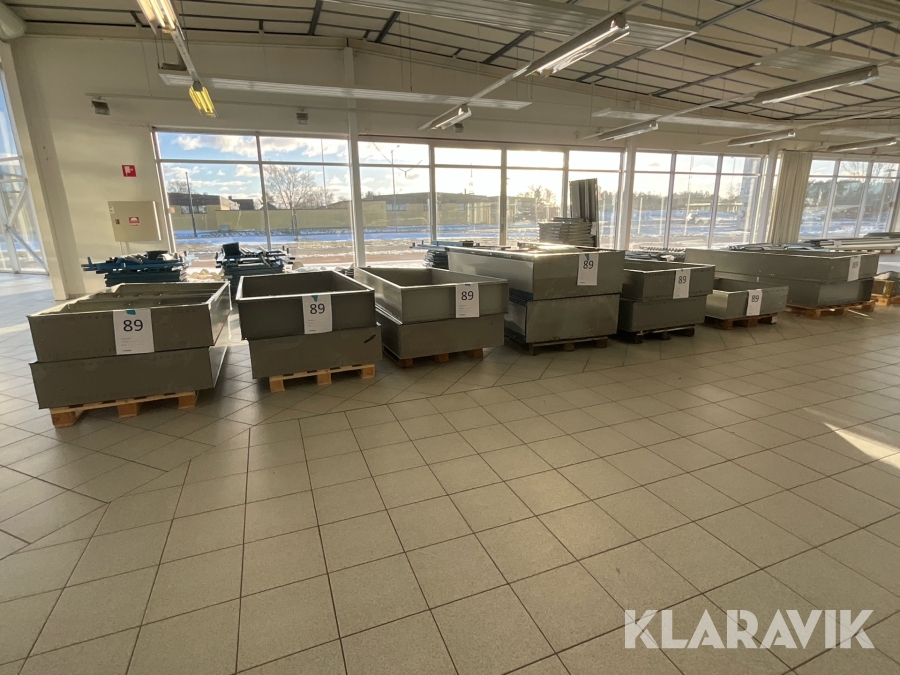 Lagerhyllor/skåp 13 st