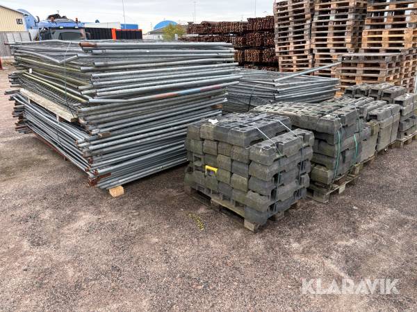 Byggstaket ca 117 st med fötter