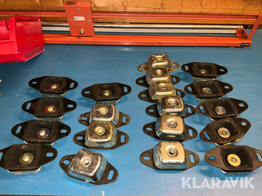 Motorfästen Cushyfloat 19 st