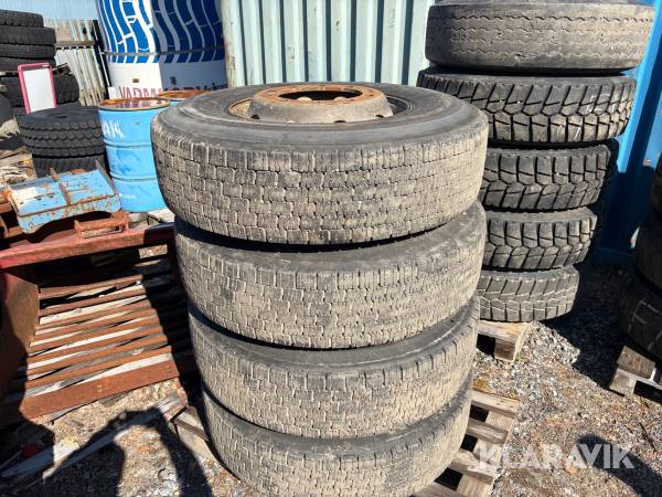 Däck med fälg 315/80R22.5 11st