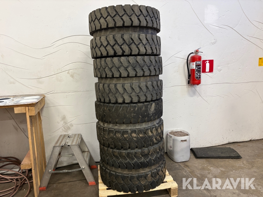 Däck och fälg Mitas 7.50-15 4st