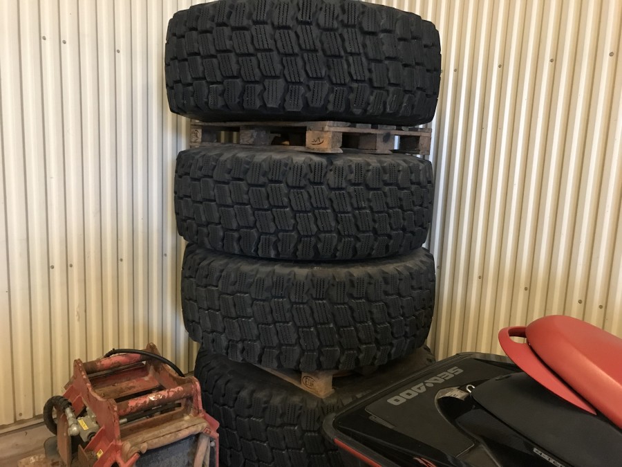 4 st Vinterdäck med fälg till Ljungby
