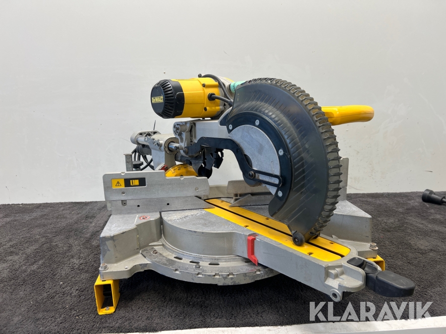 Kap och gersåg Dewalt DWS780