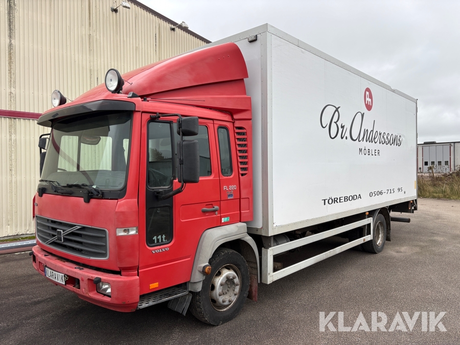 Lastbil Volvo FL 220 4x2 med bakgavellyft