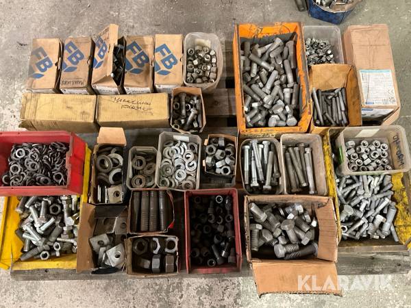 Parti bult, muttrar och brickor M16–M24